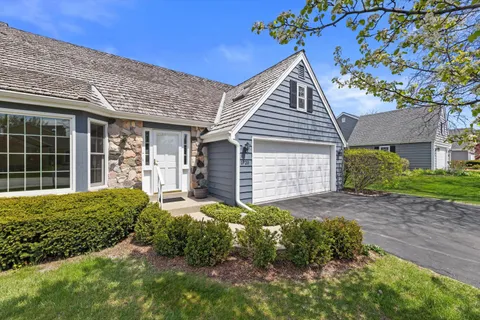 $569,900 | 1720 West Bradford Drive, Mequon, WI 53092
