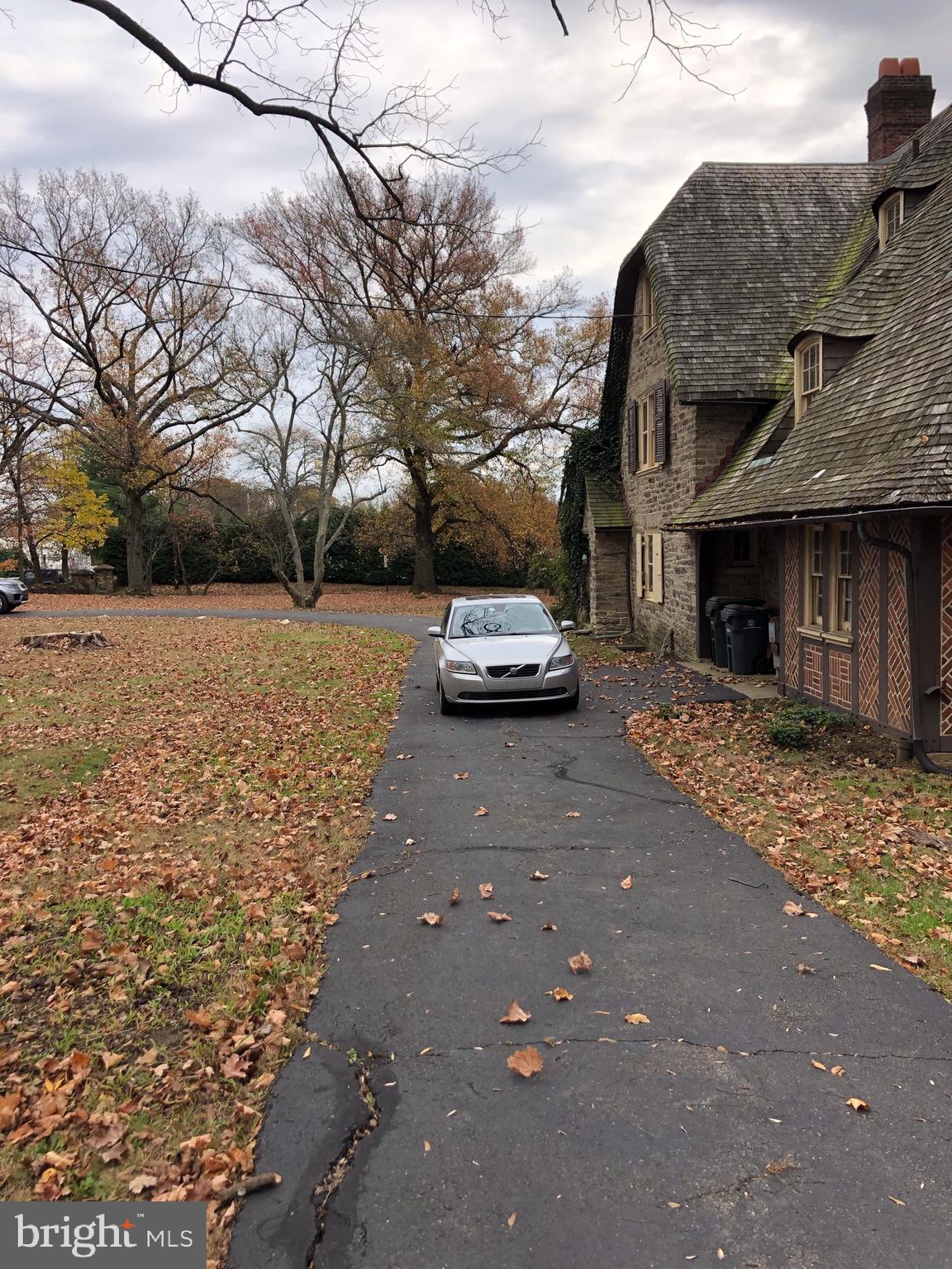 1710 Woodland Road Abington, PA 19001 - Photo 11 of 18