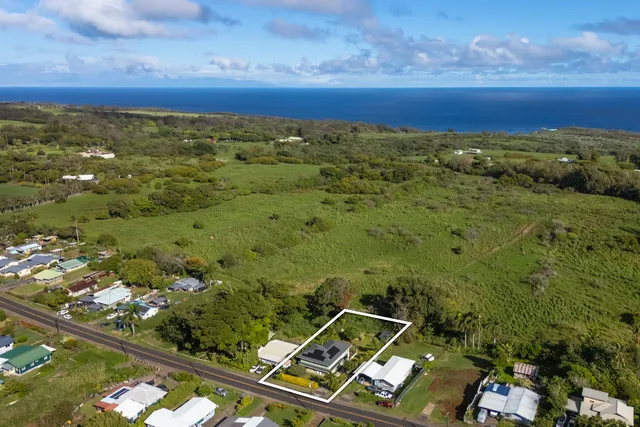 $1,199,000 | 53-4211 Akoni Pule Highway, Kapaau, HI 96755