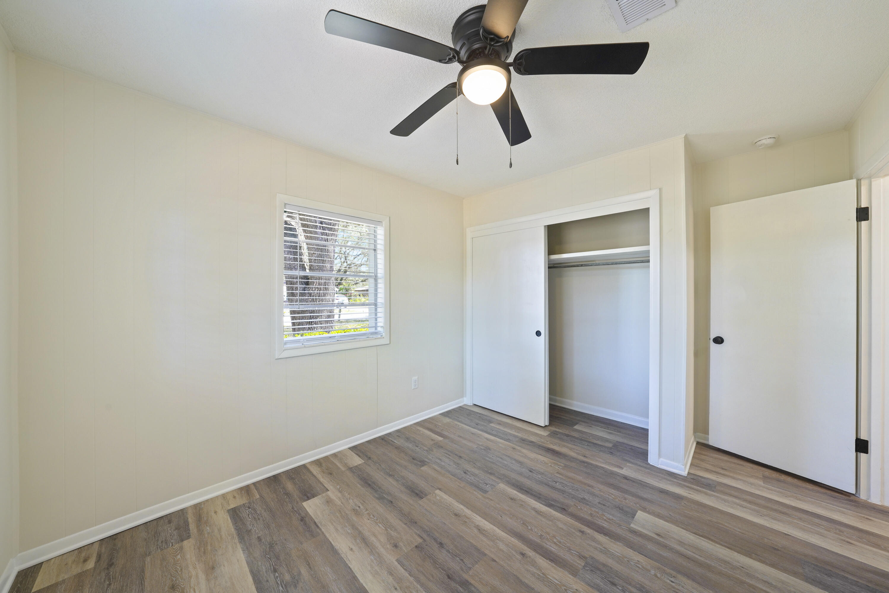 430 Edge Avenue Valparaiso, FL 32580 - Photo 18 of 31 10