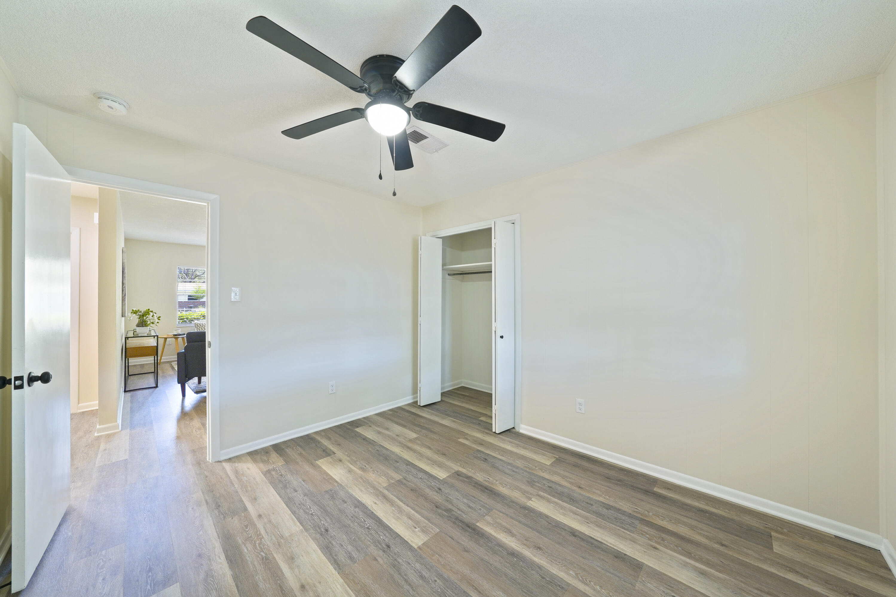 430 Edge Avenue Valparaiso, FL 32580 - Photo 20 of 31 19