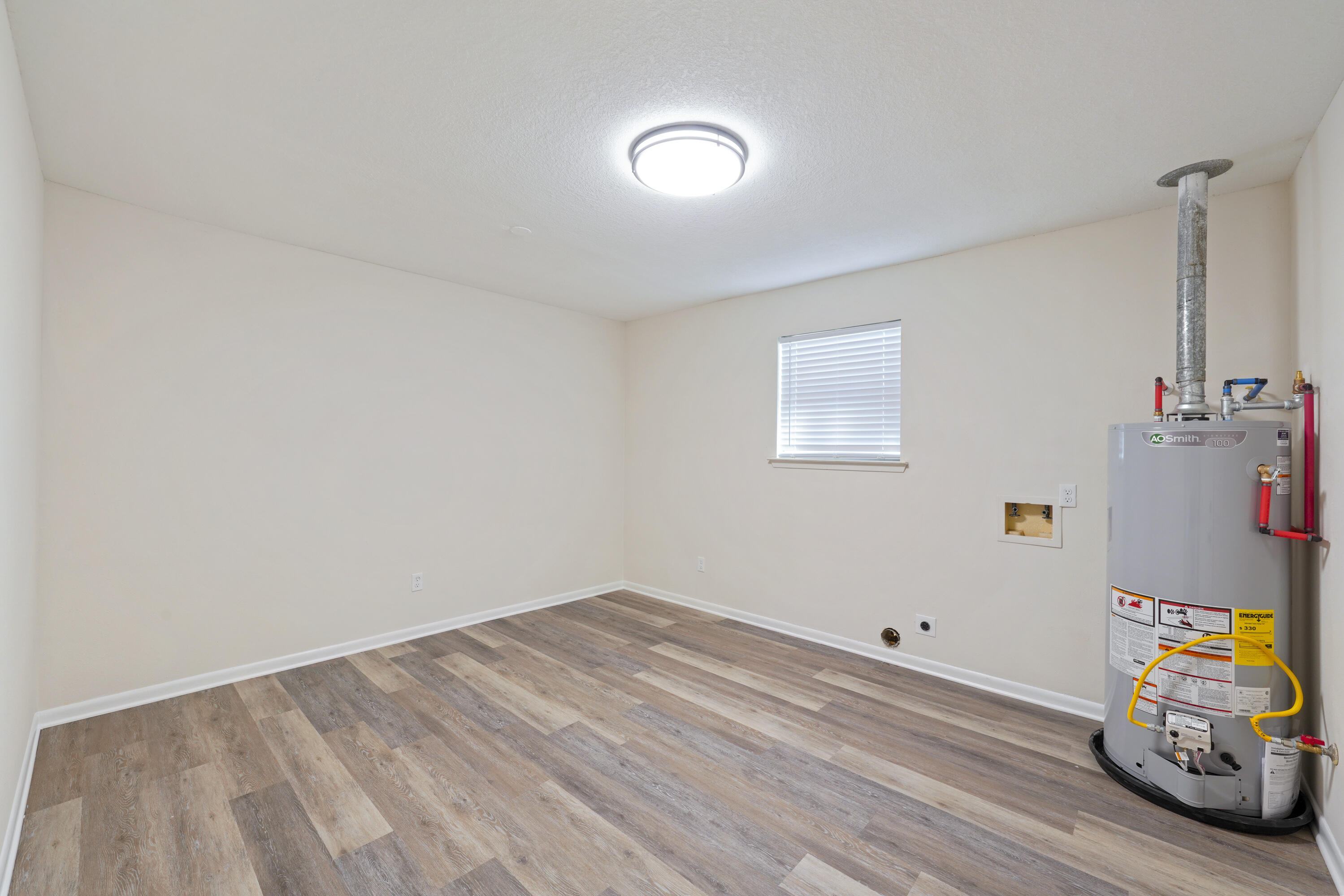 430 Edge Avenue Valparaiso, FL 32580 - Photo 22 of 31 34