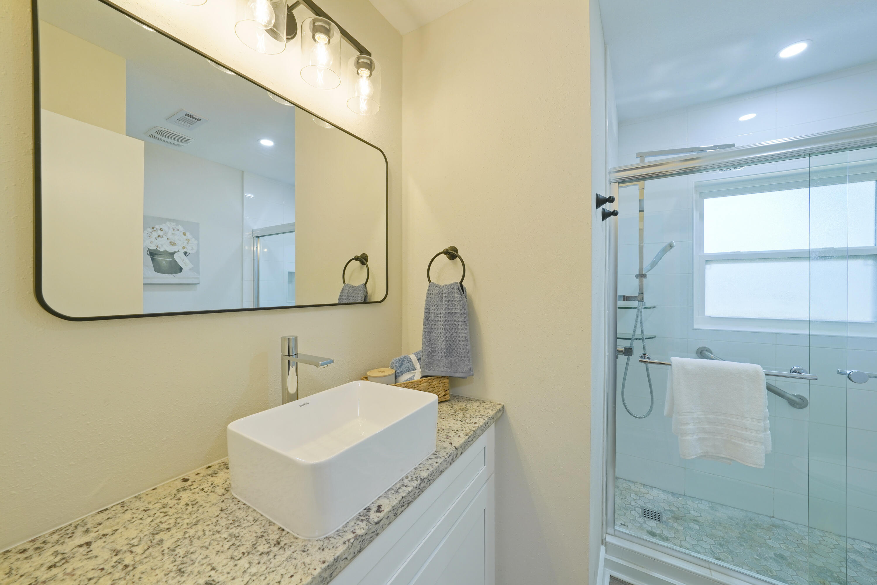 430 Edge Avenue Valparaiso, FL 32580 - Photo 6 of 31 12