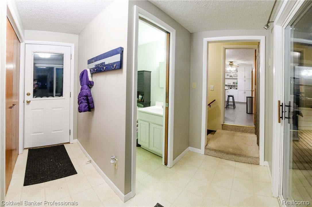 8660 South Meridian Road Laingsburg, MI 48848 - Photo 28 of 40 Tim-Maggie-Listing22-res.jpg