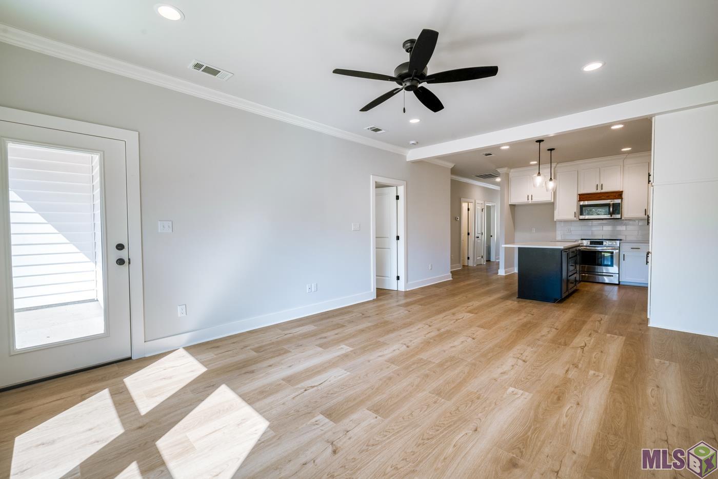 8739 Lockhart Road, Unit 5E Denham Springs, LA 70726 - Photo 8 of 18