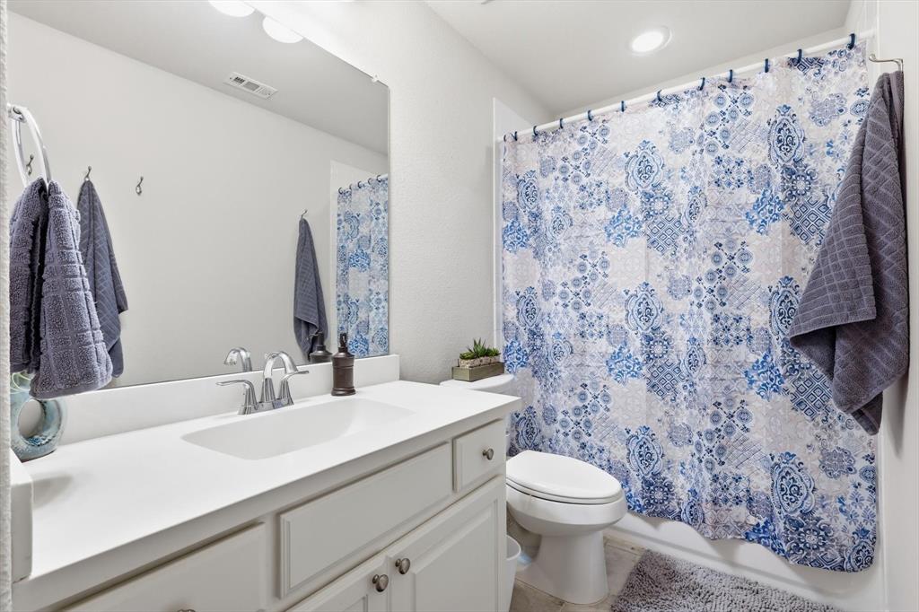 4900 Bonfire Way Little Elm, TX 76227 - Photo 20 of 38