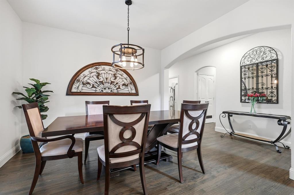 4900 Bonfire Way Little Elm, TX 76227 - Photo 5 of 38