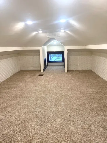 $3,699 | 609 South 5th Avenue, Unit A, St. Charles, IL 60174