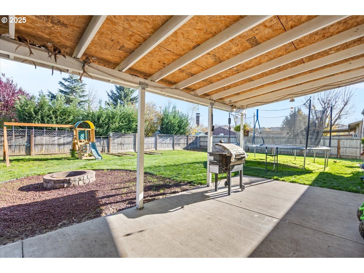 315 Columbia Loop Road Roseburg, OR 97471 - Photo 18 of 23 Gallery Image 18