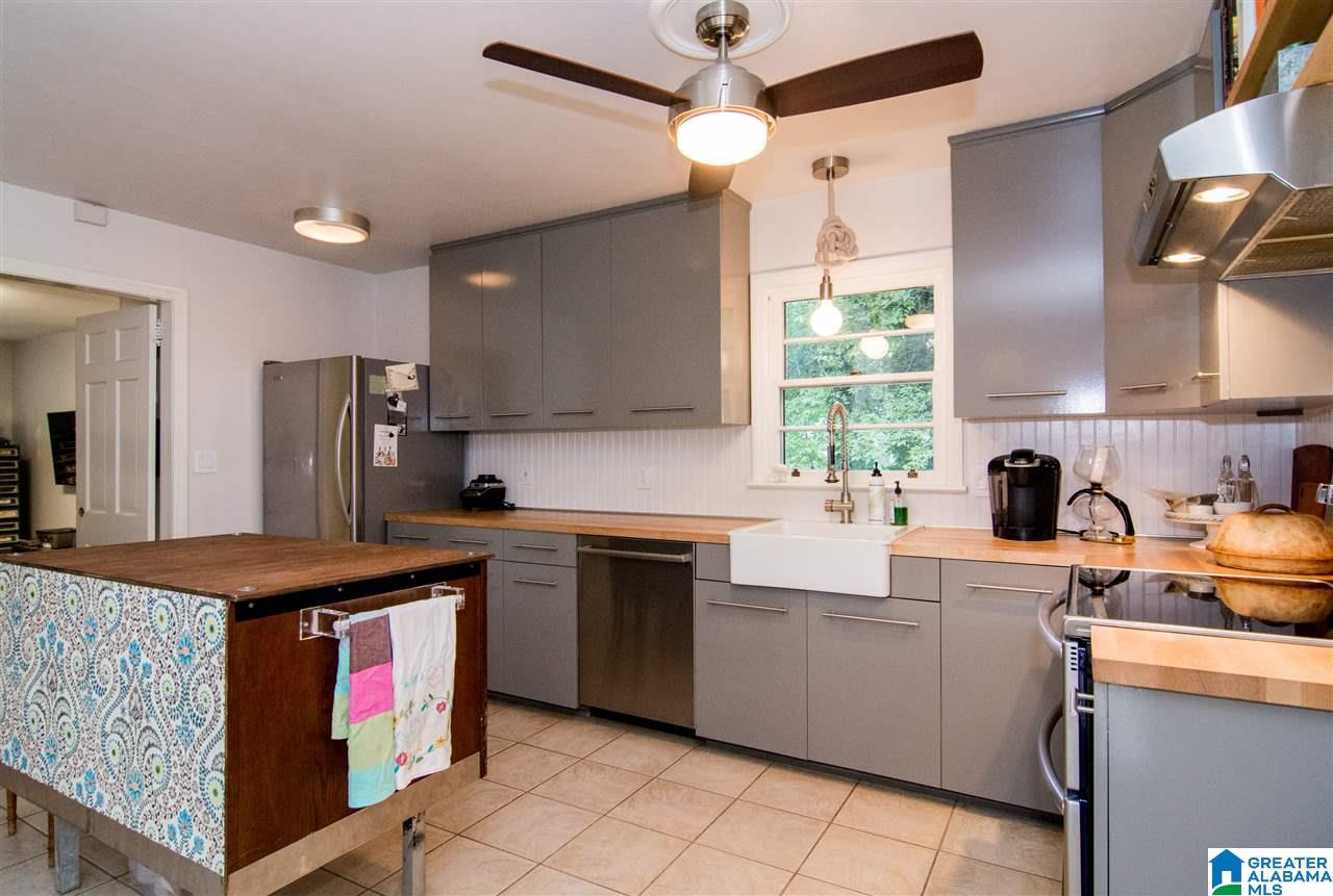 833 Shades Crest Road Birmingham, AL 35226 - Photo 13 of 33