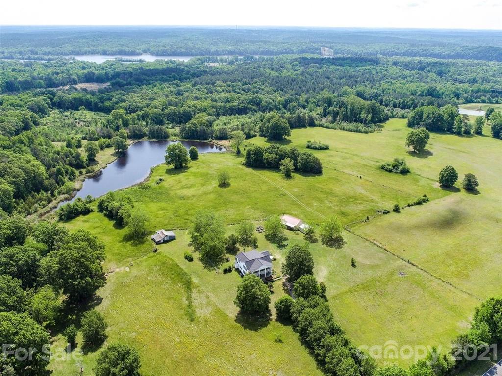 2142 Catawba River Road Fort Lawn, SC 29714 - Photo 3 of 46 Gallery Image 3