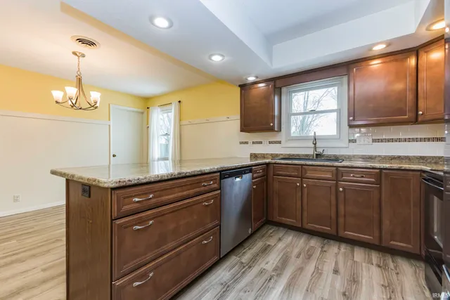 $224,900 | 2117 West Sacramento Drive, Muncie, IN 47303