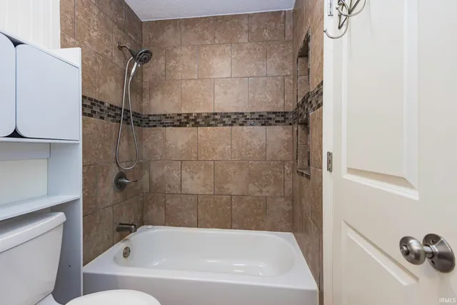 $224,900 | 2117 West Sacramento Drive, Muncie, IN 47303