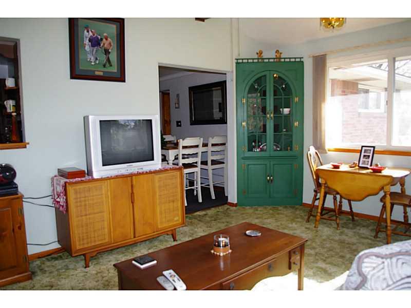 613 Sandy Hill Road Manor, PA 15642 - Photo 14 of 25 Den/Family/Great Room.