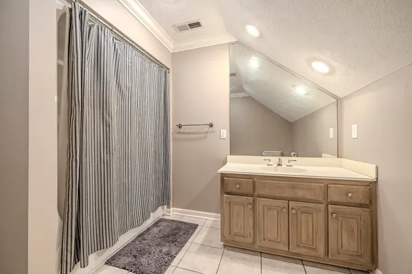 $885,000 | 975 Breckenridge Lane, Savannah, TN 38372