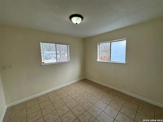 $1,195 | 410 Dorie Street, San Antonio, TX 78220