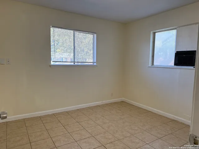 $1,195 | 410 Dorie Street, San Antonio, TX 78220