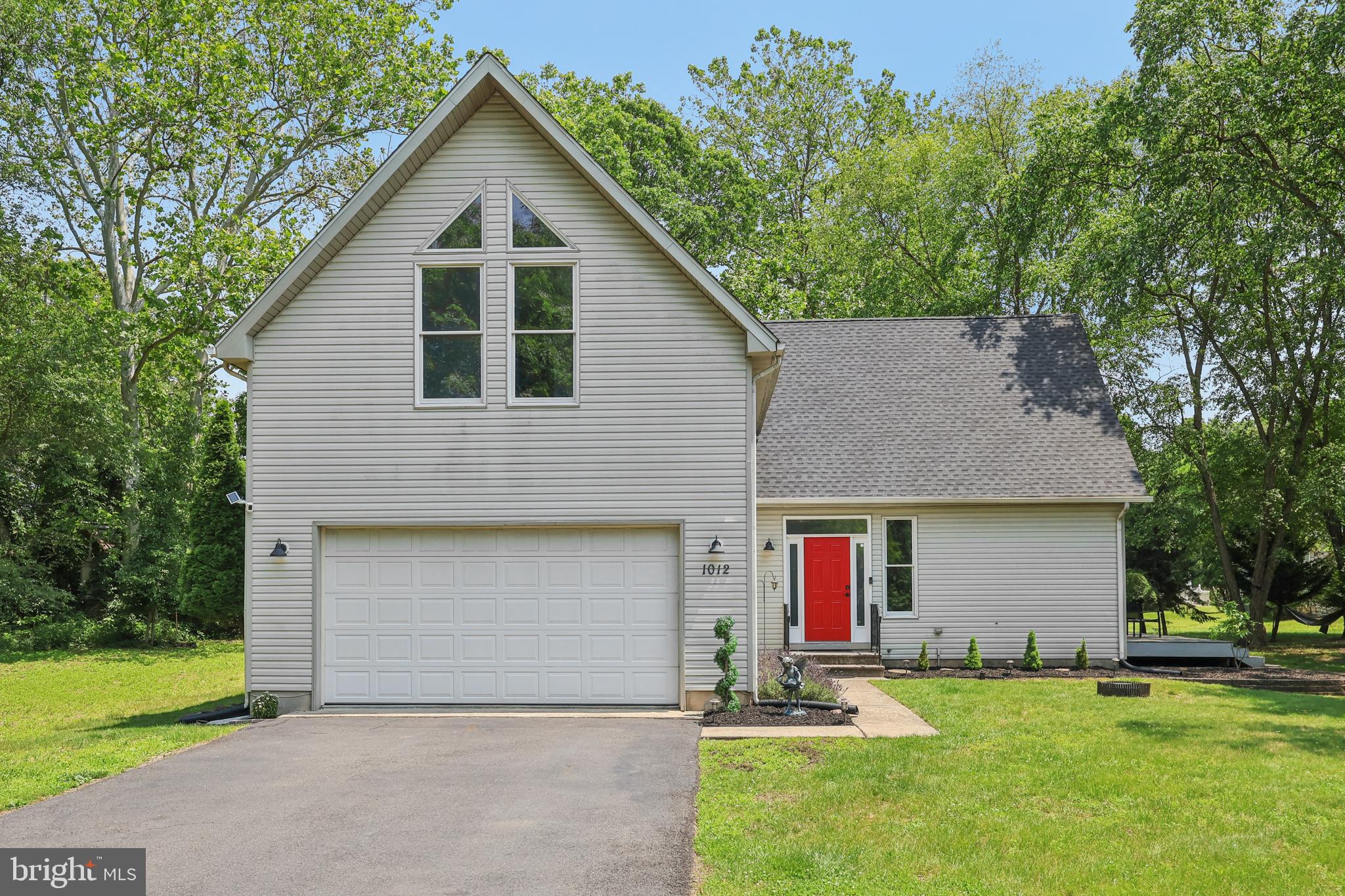 1012 Columbus Road Burlington, NJ 08016 - Photo 1 of 42