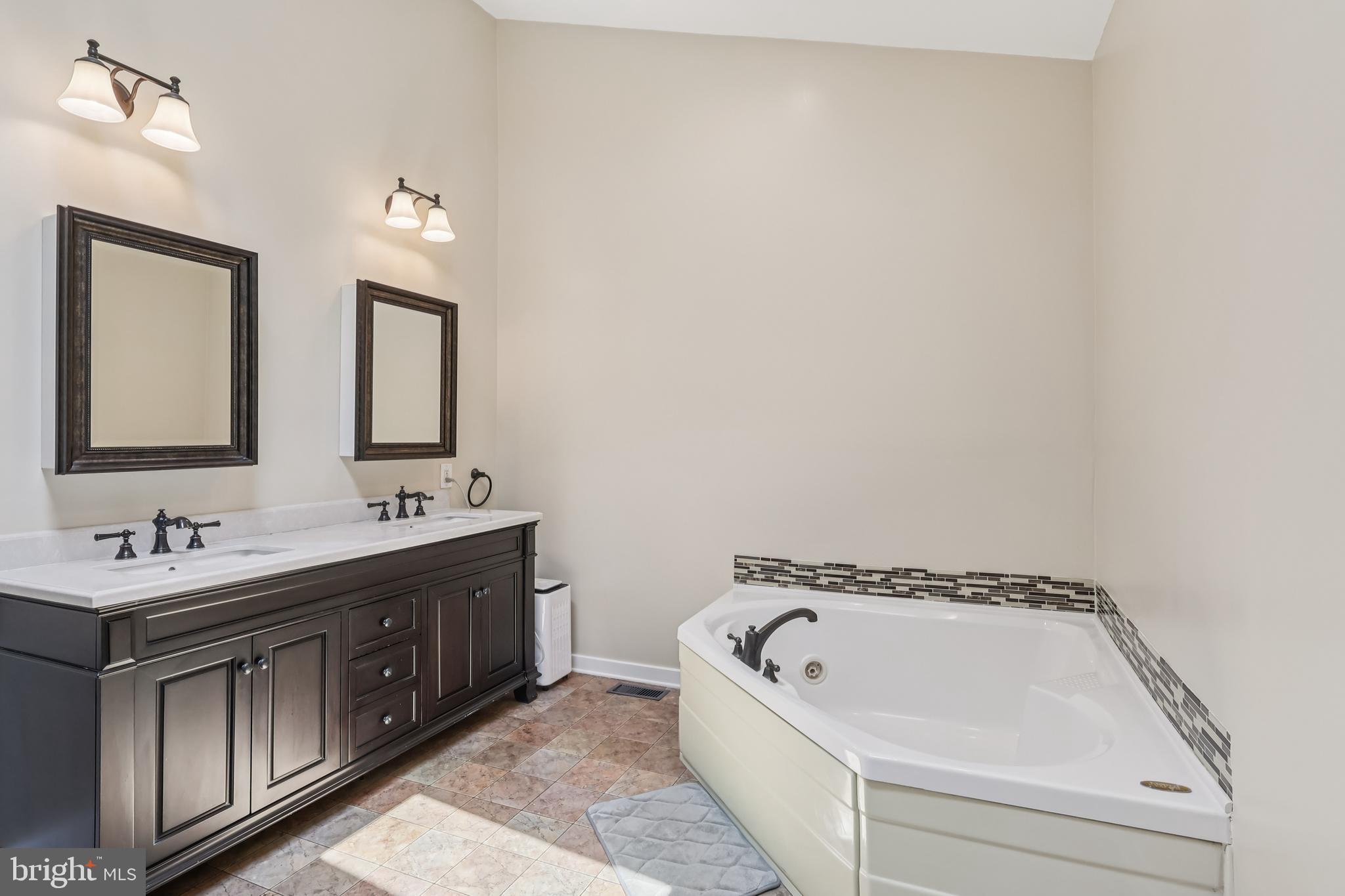 1012 Columbus Road Burlington, NJ 08016 - Photo 28 of 42
