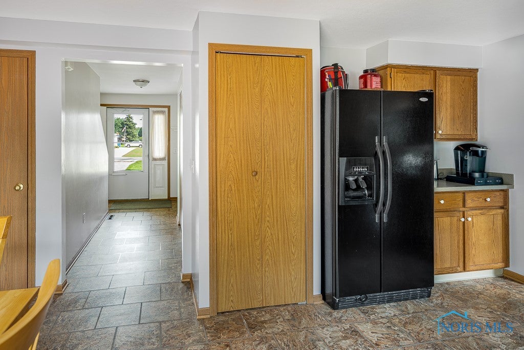 2960 Seaman Road Oregon, OH 43616 - Photo 12 of 36 Gallery Image 12