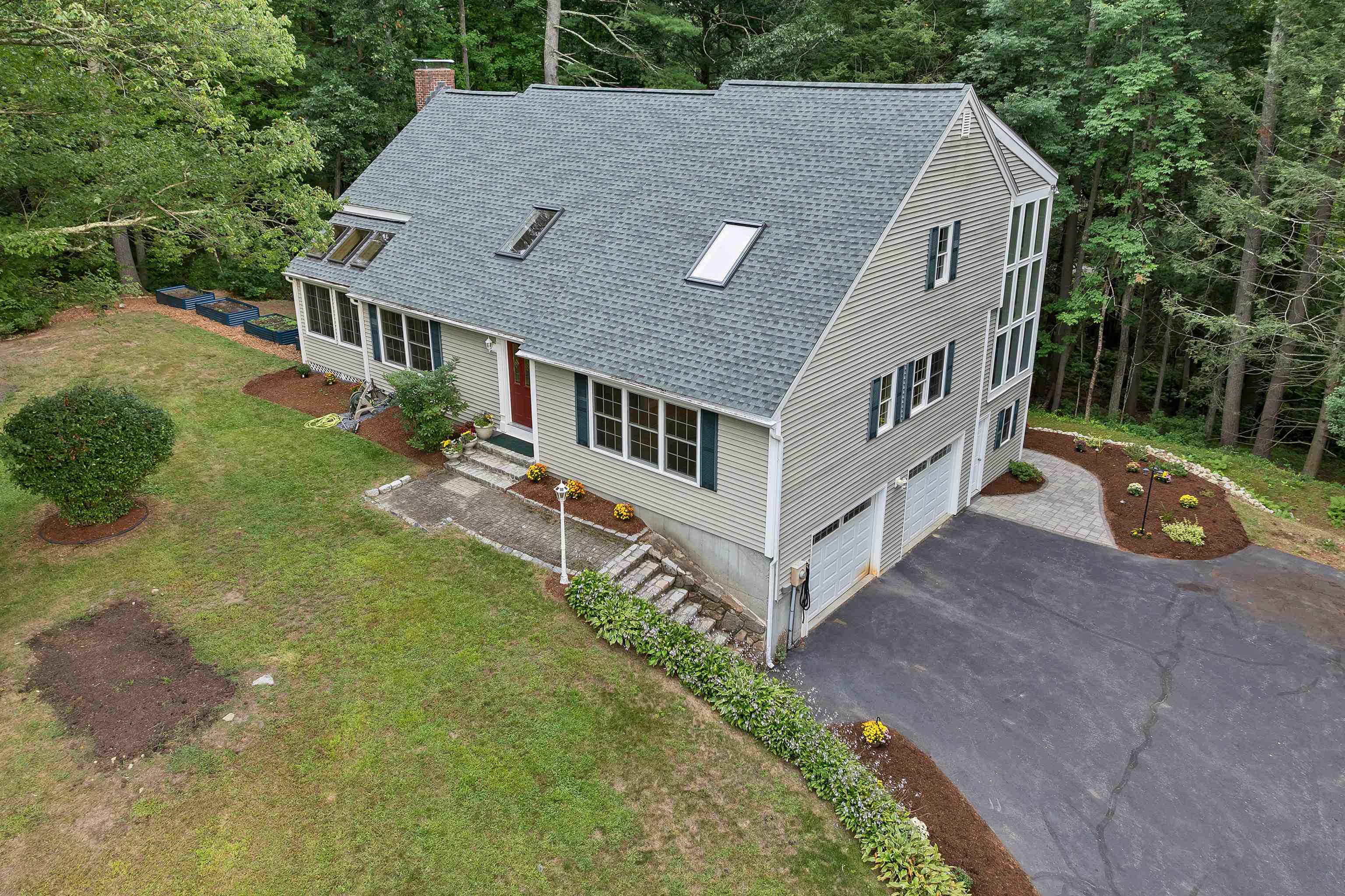 38 Sharon Road Windham, NH 03087 - Photo 2 of 8 Gallery Image 2