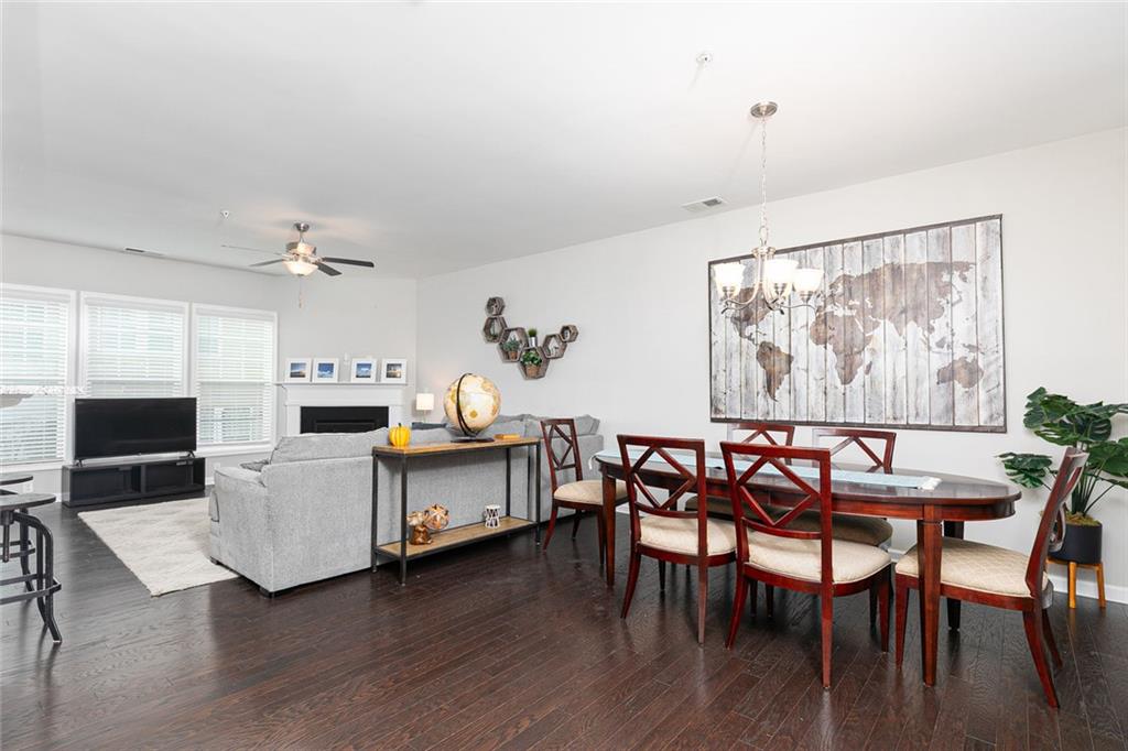 584 Bright Street Marietta, GA 30064 - Photo 6 of 29