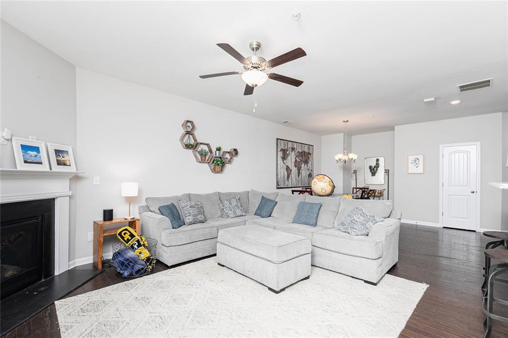 584 Bright Street Marietta, GA 30064 - Photo 10 of 29