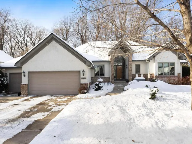$725,000 | 7945 Ranchview Lane North, Maple Grove, MN 55311