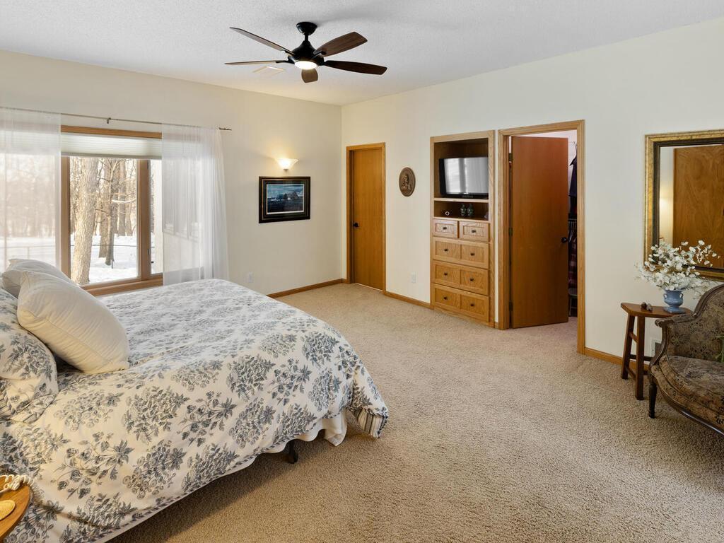 7945 Ranchview Lane North Maple Grove, MN 55311 - Photo 18 of 52