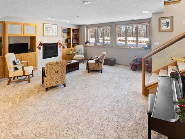 $725,000 | 7945 Ranchview Lane North, Maple Grove, MN 55311