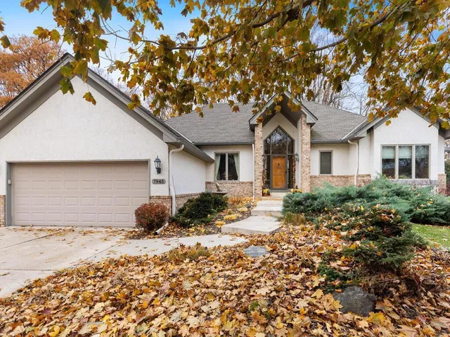 $725,000 | 7945 Ranchview Lane North, Maple Grove, MN 55311