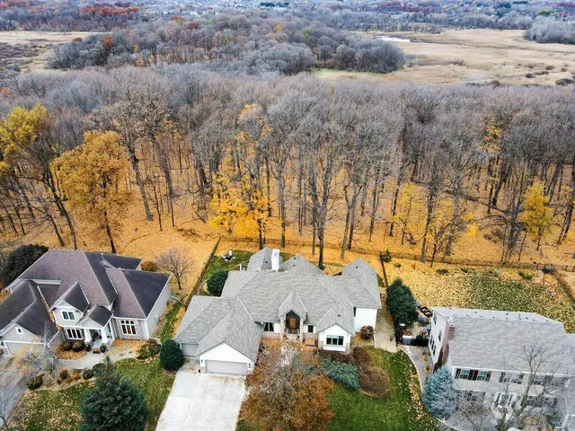 $725,000 | 7945 Ranchview Lane North, Maple Grove, MN 55311