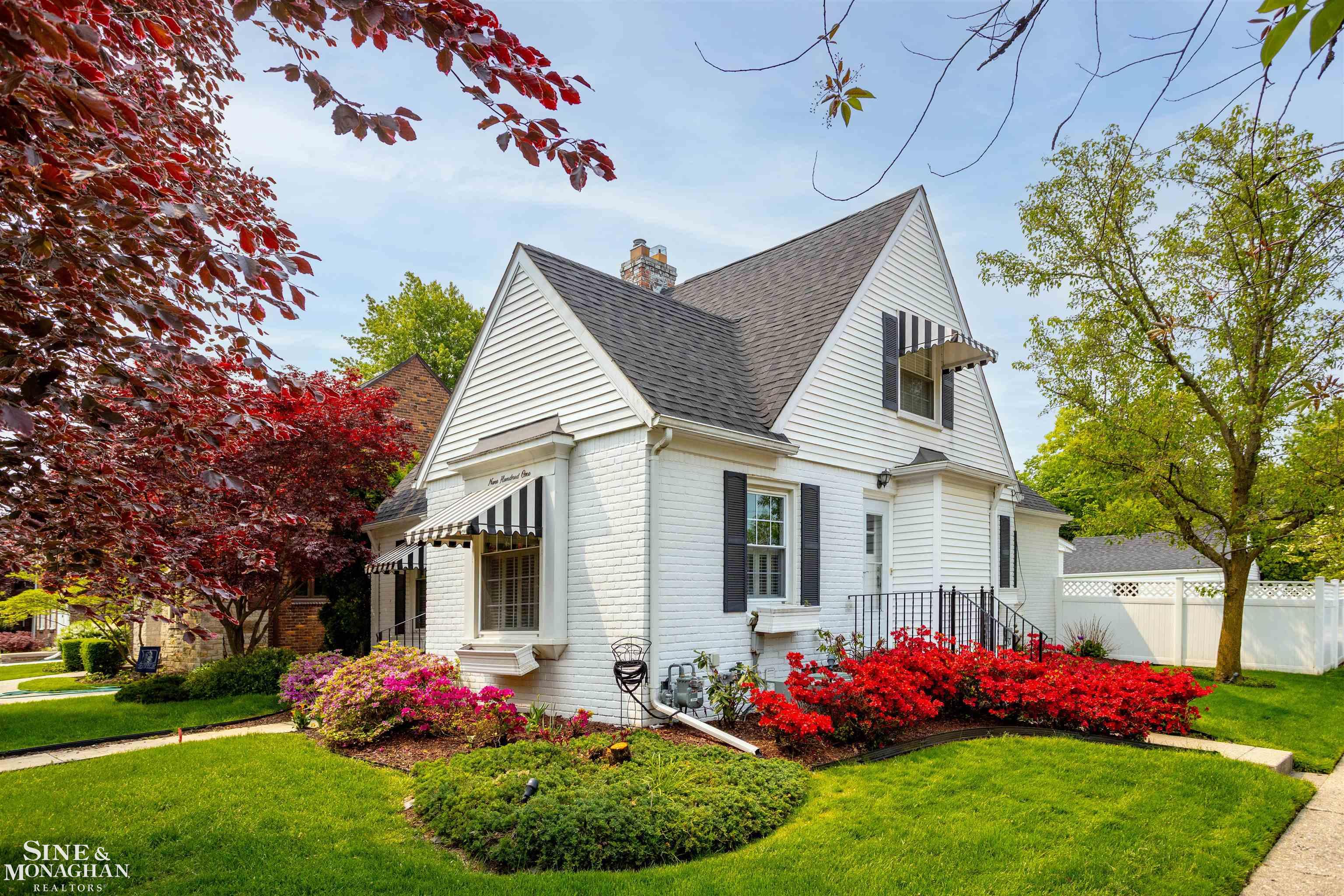 901 Lincoln Road Grosse Pointe, MI 48230 - Photo 1 of 56