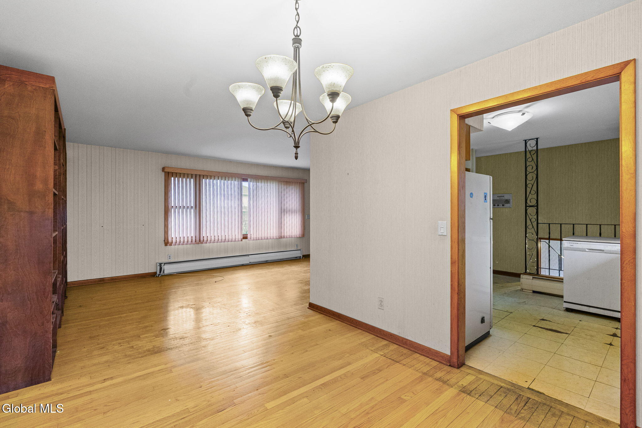 27 Eva Street Colonie, NY 12110 - Photo 11 of 32 27-web-or-mls-27-eva-st