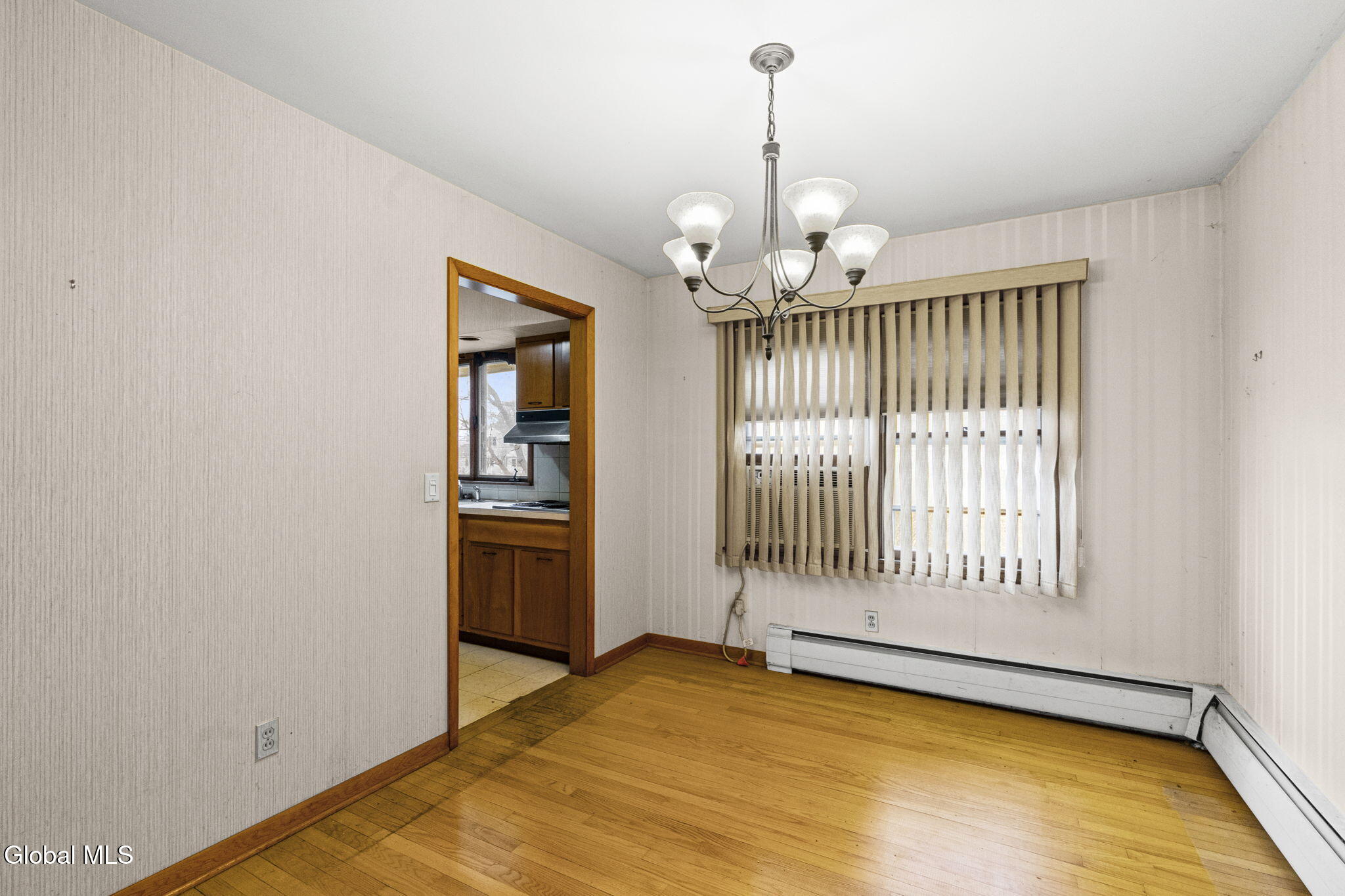 27 Eva Street Colonie, NY 12110 - Photo 13 of 32 6-web-or-mls-27-eva-st