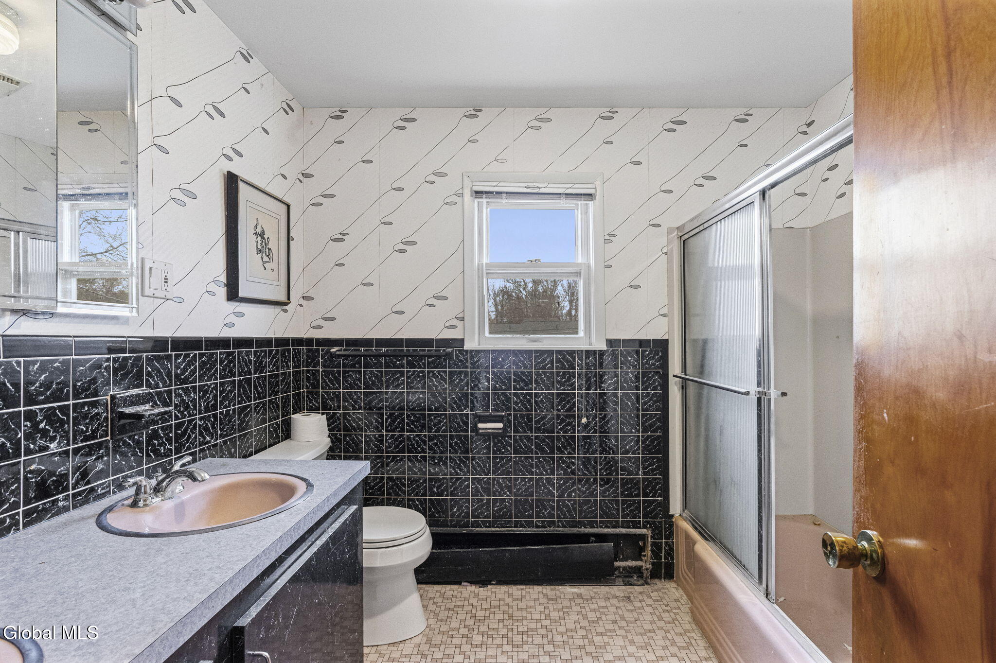 27 Eva Street Colonie, NY 12110 - Photo 28 of 32 7-web-or-mls-27-eva-st