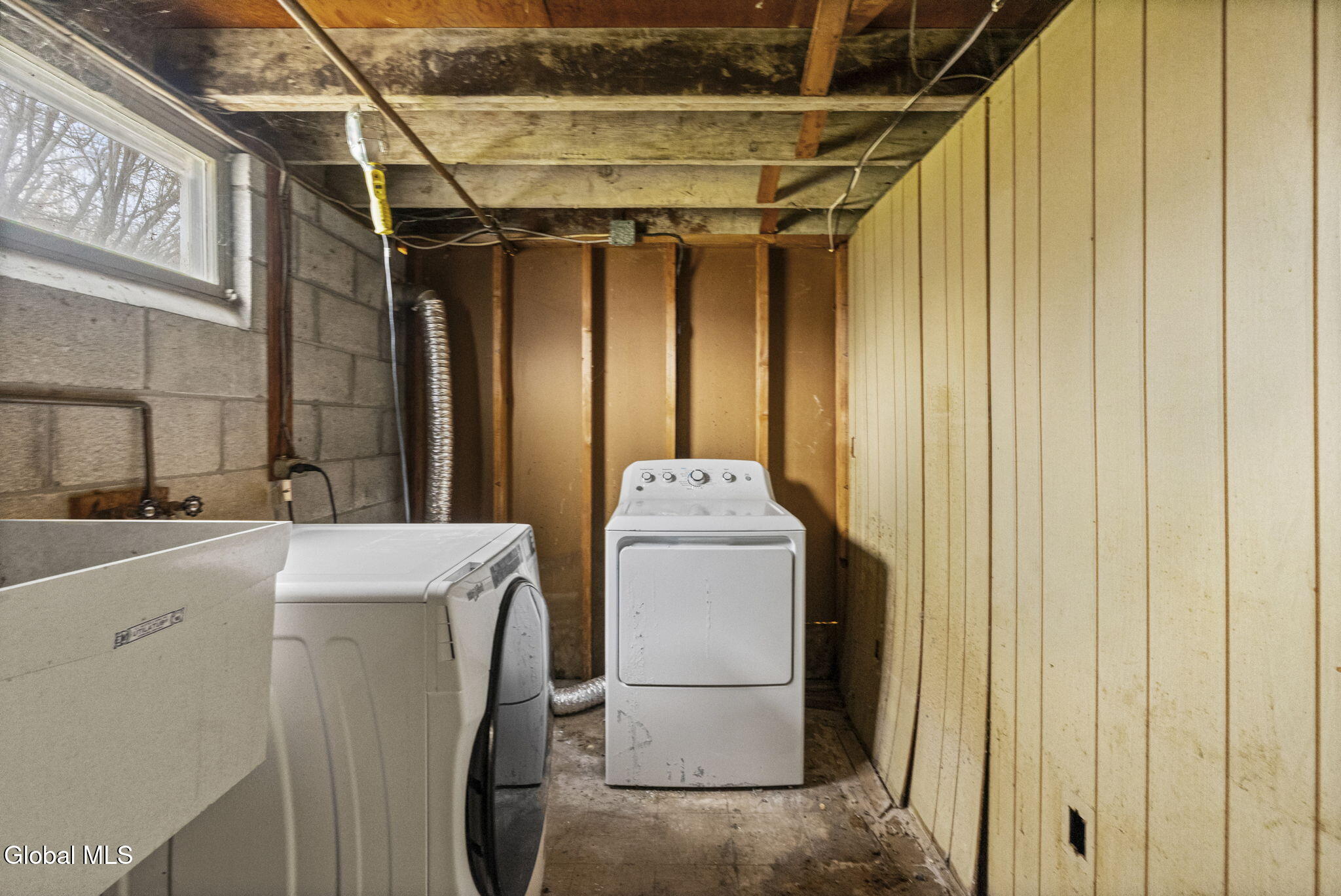 27 Eva Street Colonie, NY 12110 - Photo 31 of 32 34-web-or-mls-27-eva-st