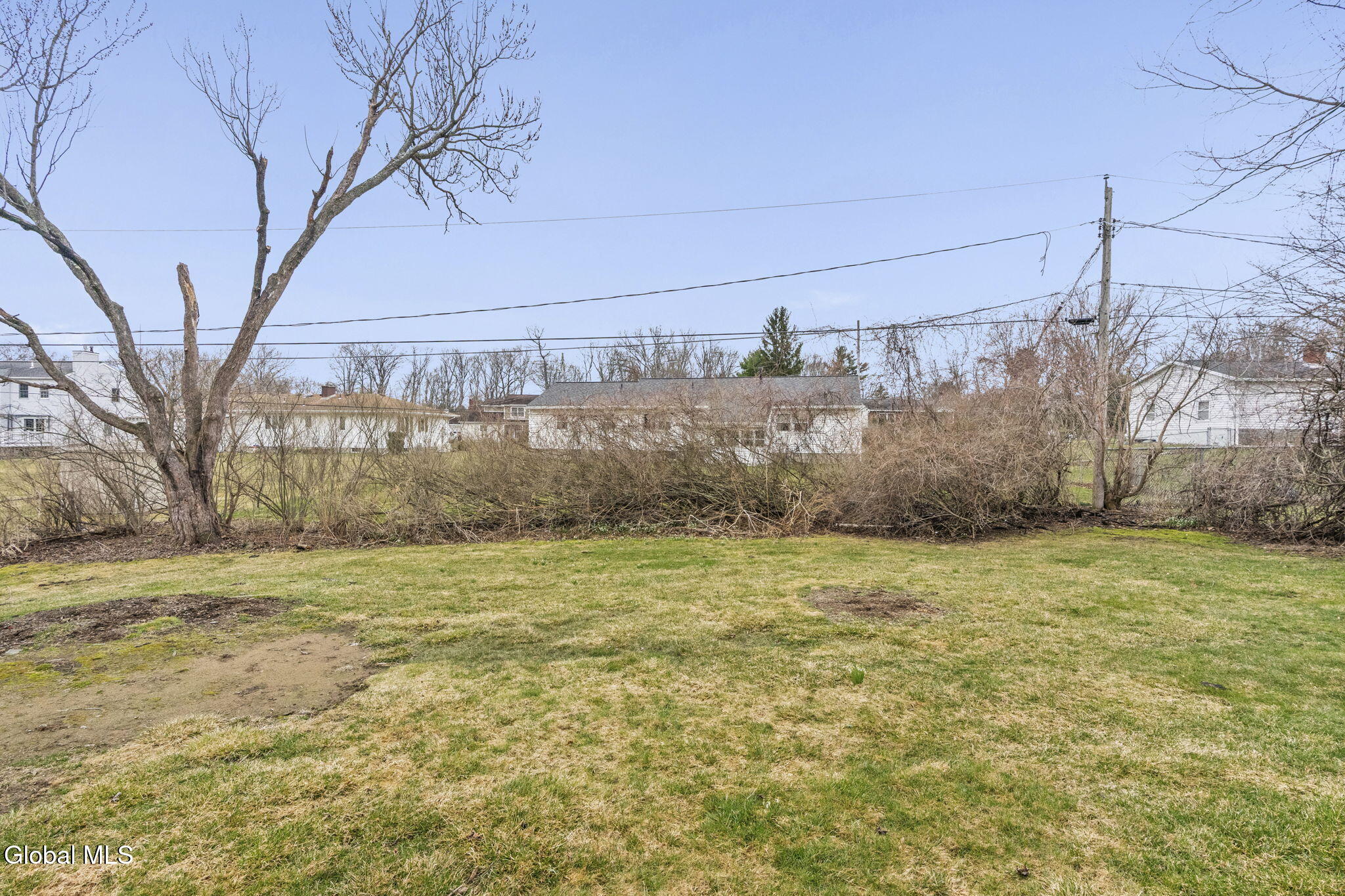 27 Eva Street Colonie, NY 12110 - Photo 4 of 32 11-web-or-mls-27-eva-st