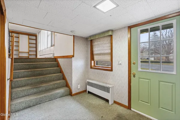 $299,900 | 27 Eva Street, Colonie, NY 12110