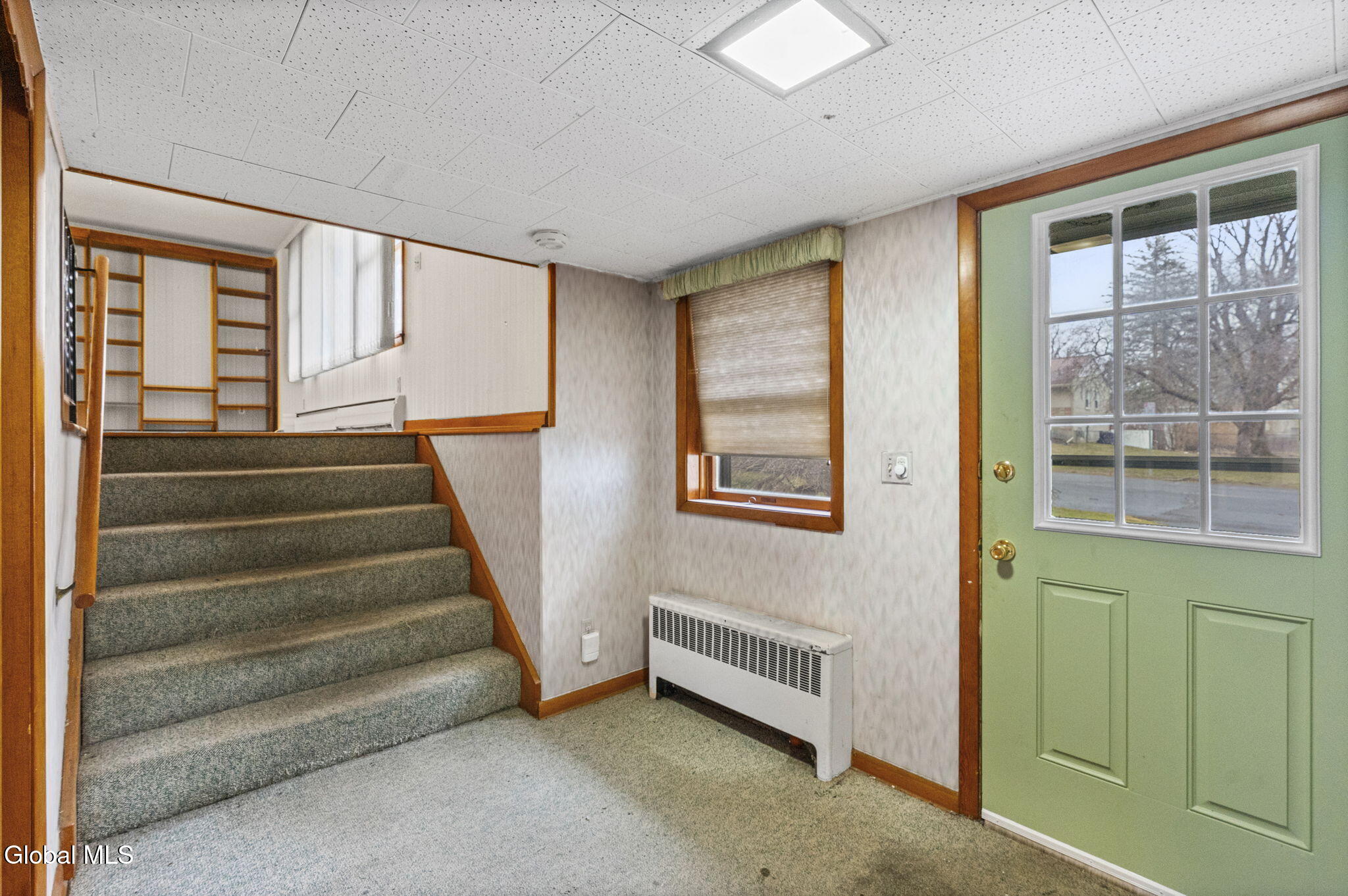 27 Eva Street Colonie, NY 12110 - Photo 5 of 32 39-web-or-mls-27-eva-st