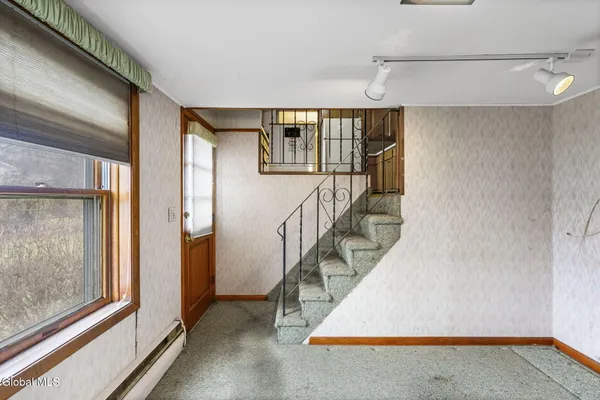 $299,900 | 27 Eva Street, Colonie, NY 12110