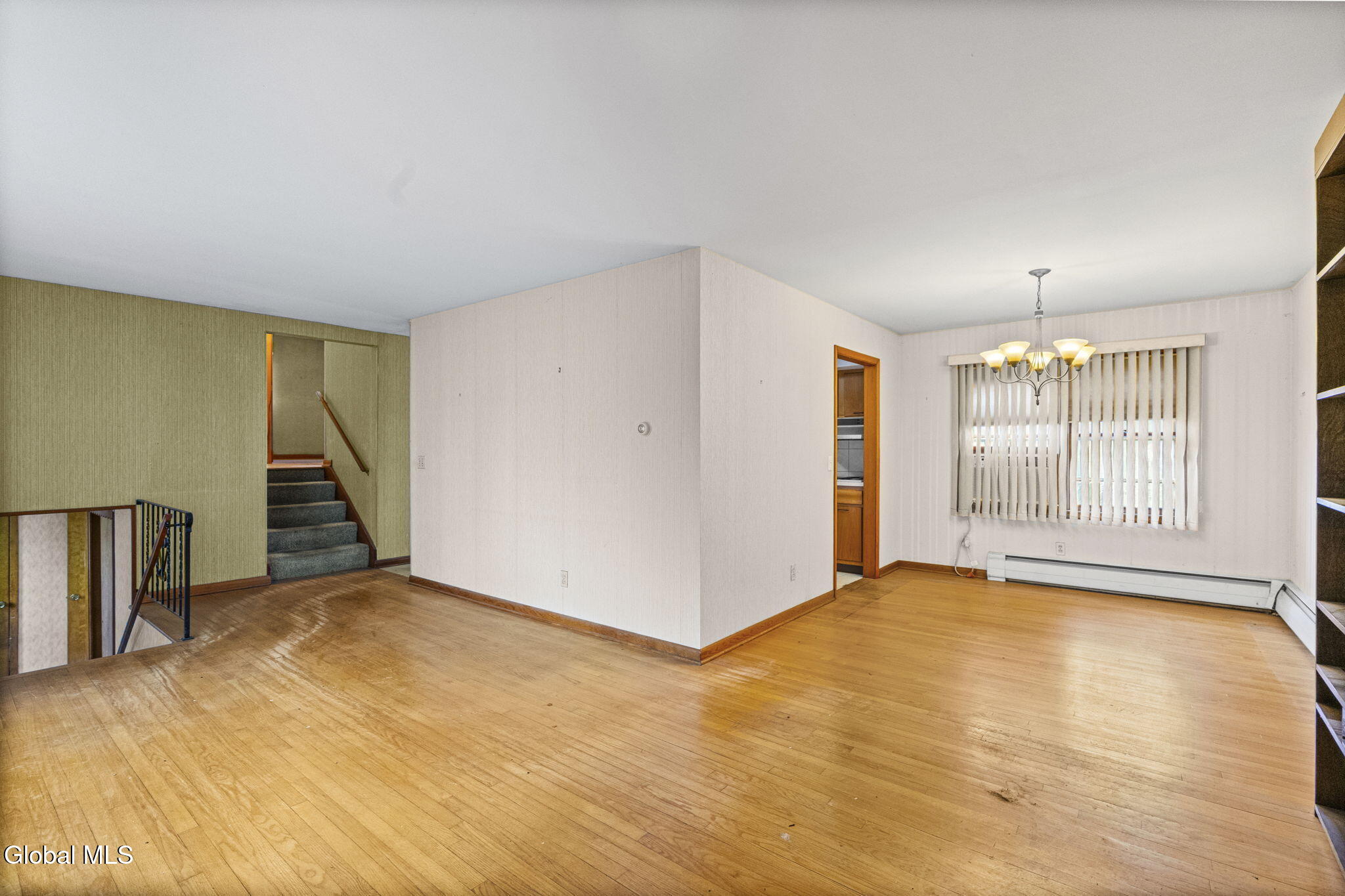 27 Eva Street Colonie, NY 12110 - Photo 10 of 32 25-web-or-mls-27-eva-st