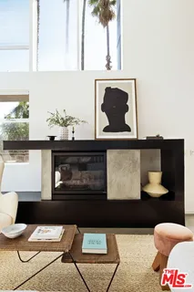 $925,000 | 333 South Wilton Place, Unit 2, Los Angeles, CA 90020