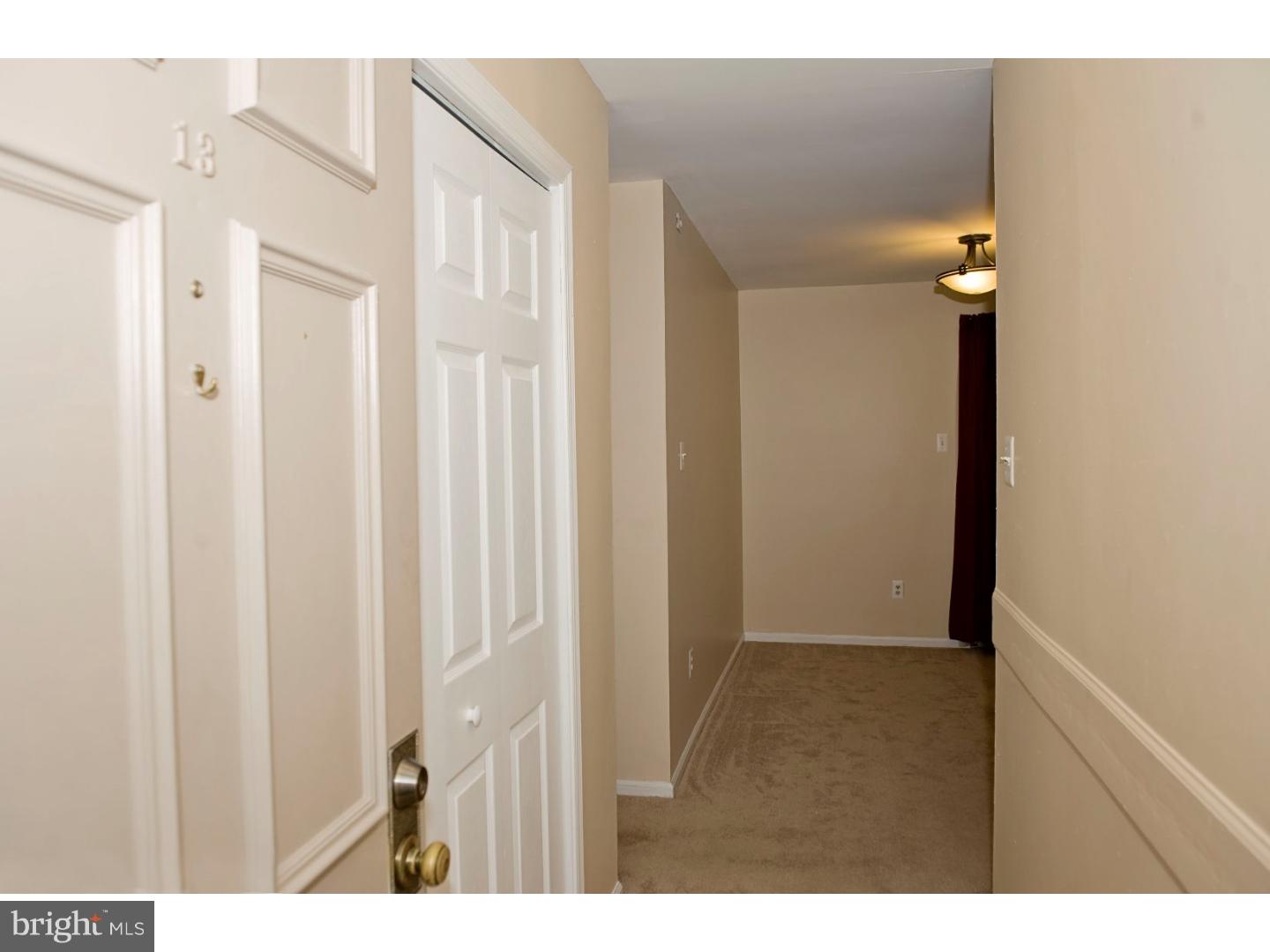13 Haddonfield Commons Haddonfield, NJ 08033 - Photo 3 of 12 Foyer