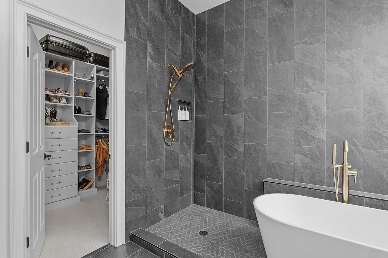 3916 Morvan Way Raleigh, NC 27612 - Photo 23 of 49 Master Bath/Spa