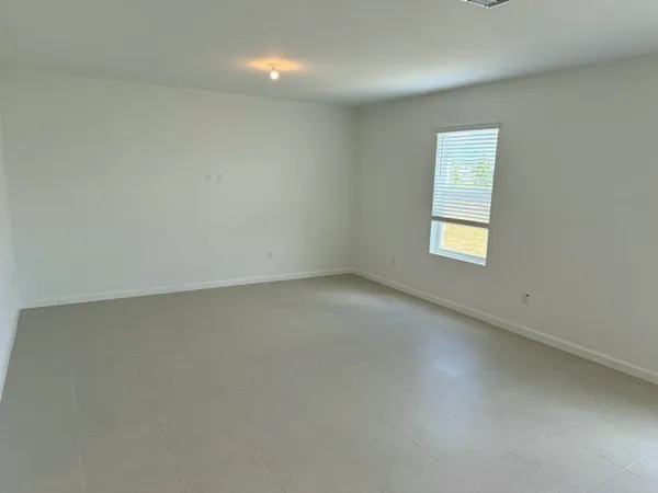$3,000 | 10856 Northwest Everbreeze Drive, Port St. Lucie, FL 34987