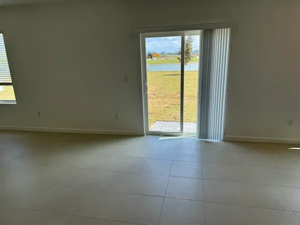 $3,000 | 10856 Northwest Everbreeze Drive, Port St. Lucie, FL 34987