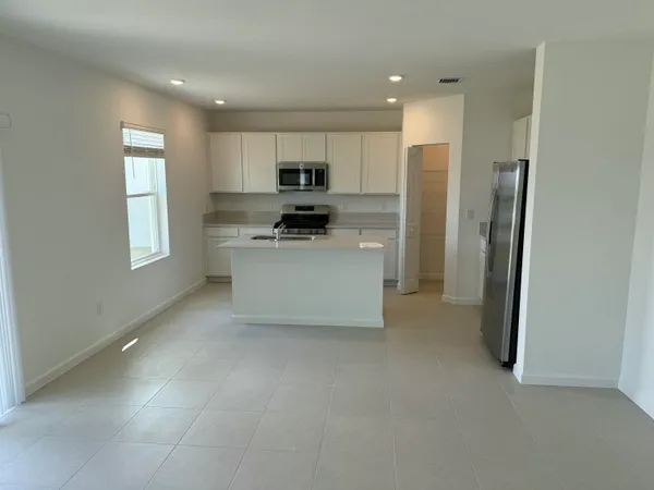 $3,000 | 10856 Northwest Everbreeze Drive, Port St. Lucie, FL 34987