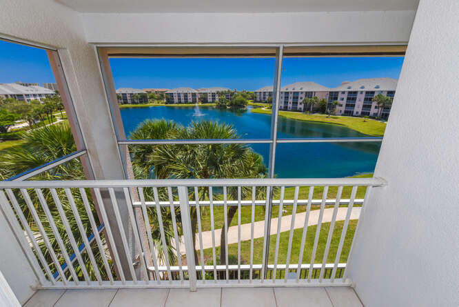 353 Highway 1, Unit F306 Jupiter, FL 33477 - Photo 34 of 43 a view of a small yard from a balcony
