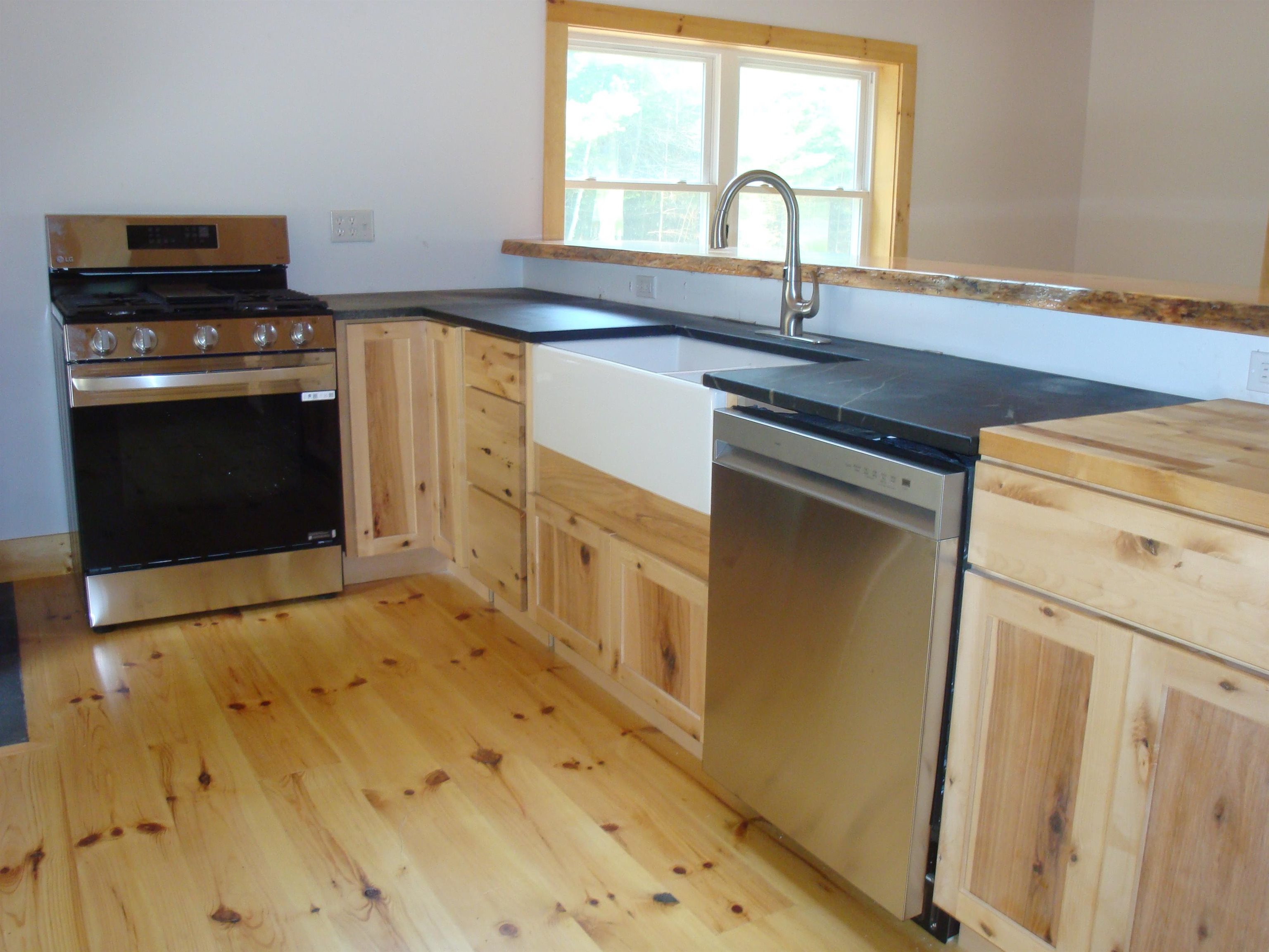 141 Mercier Road Marlboro, VT 05344 - Photo 3 of 40